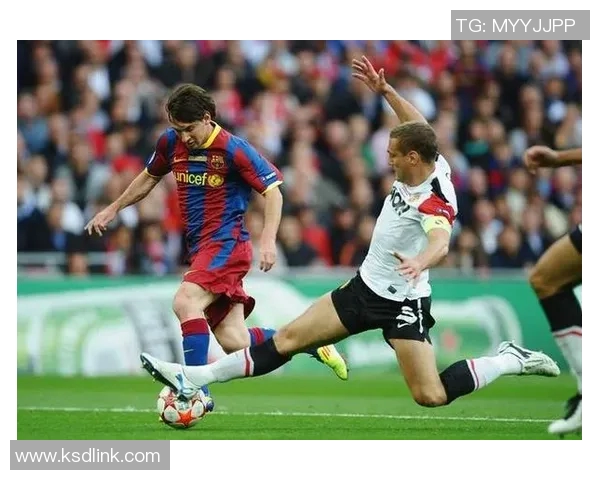 曼联与巴萨欧冠对决历史回顾与战术分析